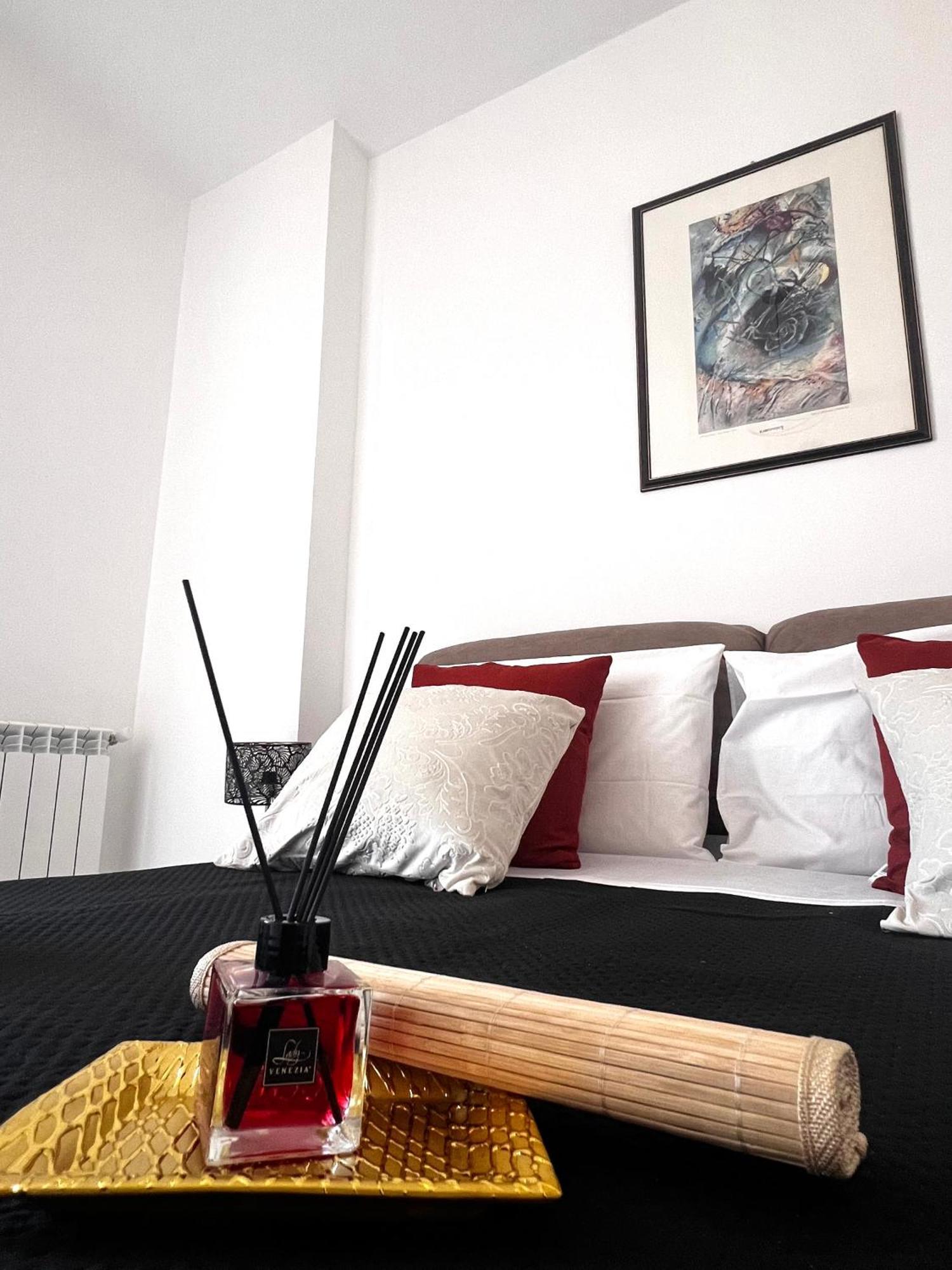 Roma Airport Sky Apartments Fiumicino Exterior photo